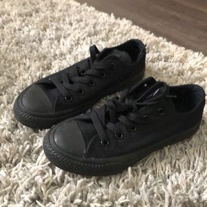 Black Kids converse size 12